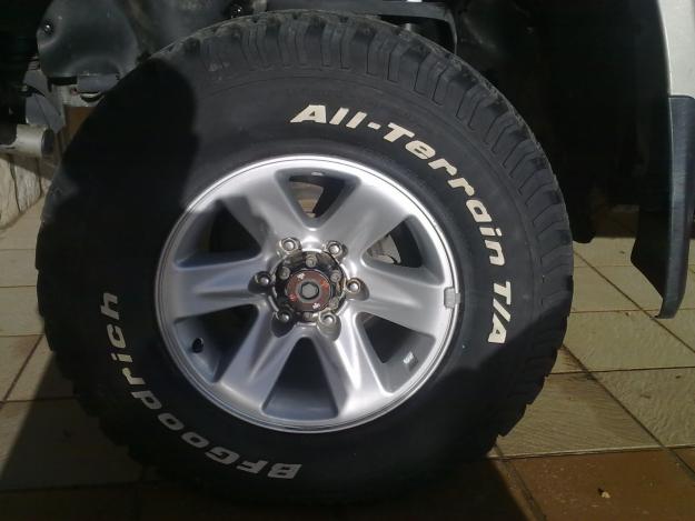 VENDO 4 NEUMATICOS BF GOODRICH 4X4