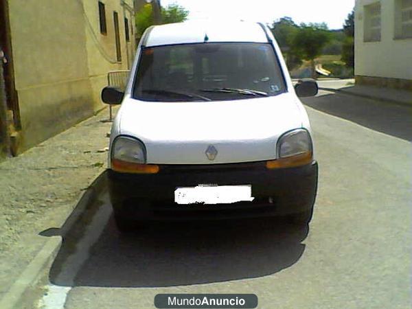 VENDO RENAULT KANGOO BLANCA 1.9 DIESEL (65) AÑO 1.999