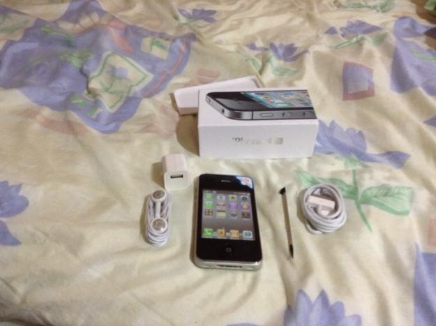 Iphone 4s negro-blanco