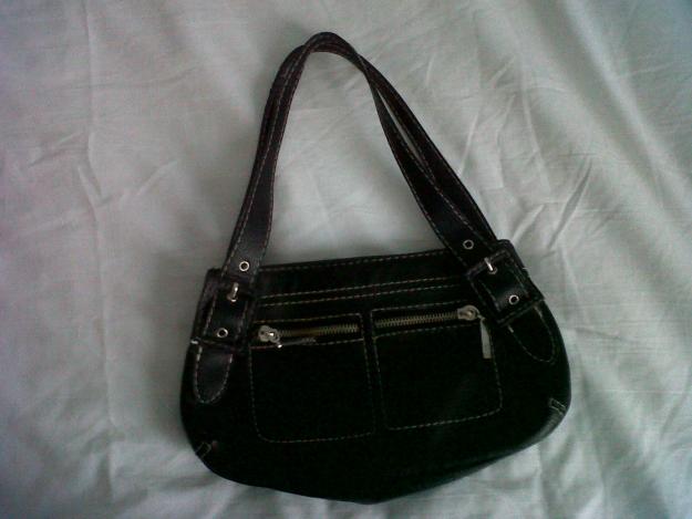 2 Bolsos marca MANGO uno negro y otro verde