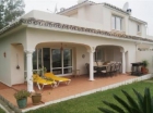 Chalet con 4 dormitorios se vende en Estepona, Costa del Sol - mejor precio | unprecio.es