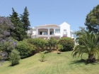 Chalet con 6 dormitorios se vende en Marbella, Costa del Sol - mejor precio | unprecio.es