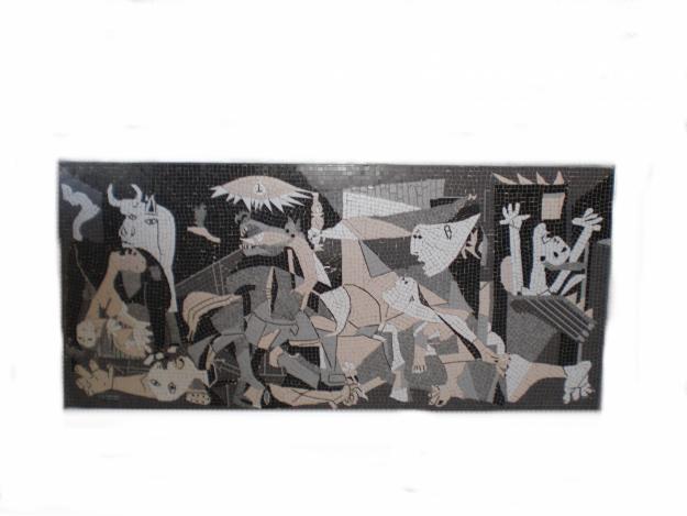 MOSAICO  DEL  GUERNICA