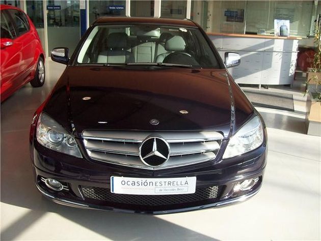MERCEDES E 220CDI Avantgarde