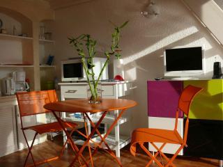 Estudio : 2/4 personas - piscina - vistas a mar - le lavandou  var  provenza-alpes-costa azul  francia