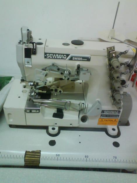 Maquina de coser recubridora