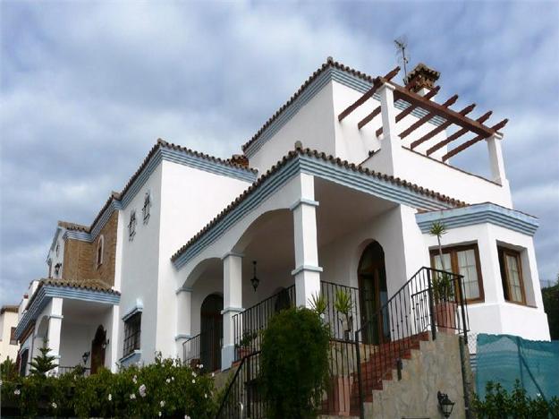 Villa en Alcaidesa, cerca del mar y campos de golf