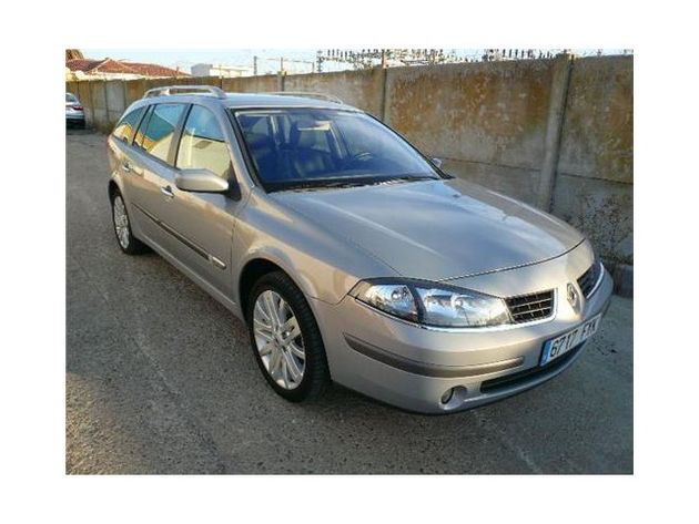 RENAULT LAGUNA G. TOUR AUTHENTIQUE 2.0DCI 130CV