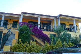 Casa : 3/4 personas - vistas a mar - capo comino  nuoro (provincia de)  cerdena  italia