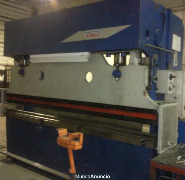 Plegadora Axial PHA 120 tn x 3 mts.