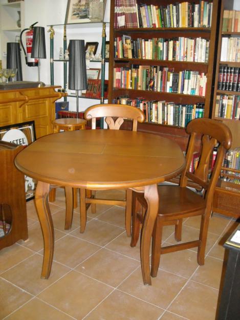 Mesa de madera maciza extensible redonda con 4 sillas
