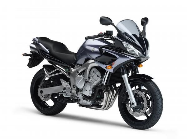 YAMAHA FZ6 S  2005