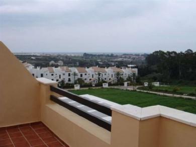 Apartamento con 2 dormitorios se vende en Estepona, Costa del Sol