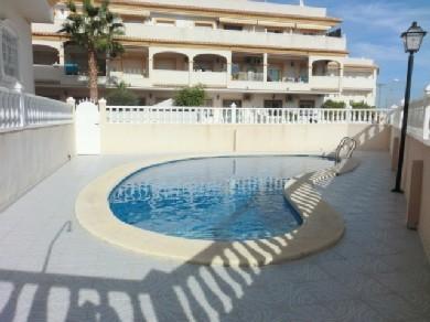 Apartamento con 2 dormitorios se vende en San Miguel de Salinas, Vega Baja Torrevieja