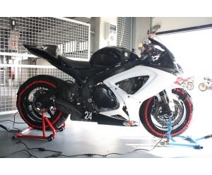 SUZUKI GSX-R 750