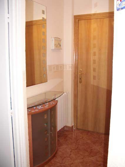 VENDO APARTAMENTO EN  LAREDO