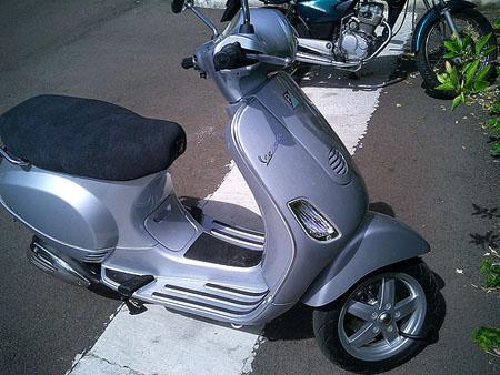 Vespa LX de 125 cc!!