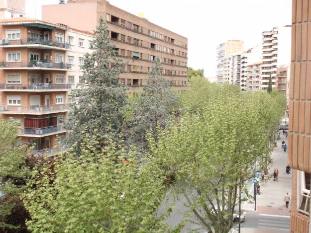 Extraordinaria ocasión. vendo piso en avenida de españa, 33, de albacete, por solo 170.000