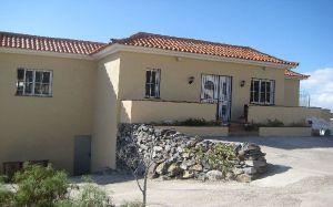 1b  , 2ba   in Guia de Isora,  Canary Islands   - 475000  EUR