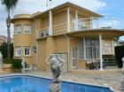 Chalet con 6 dormitorios se vende en Estepona, Costa del Sol - mejor precio | unprecio.es