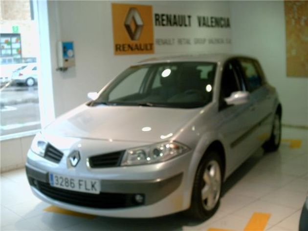 NISSAN Pathfinder 2.5dCi FE 7(FLOTAS)
