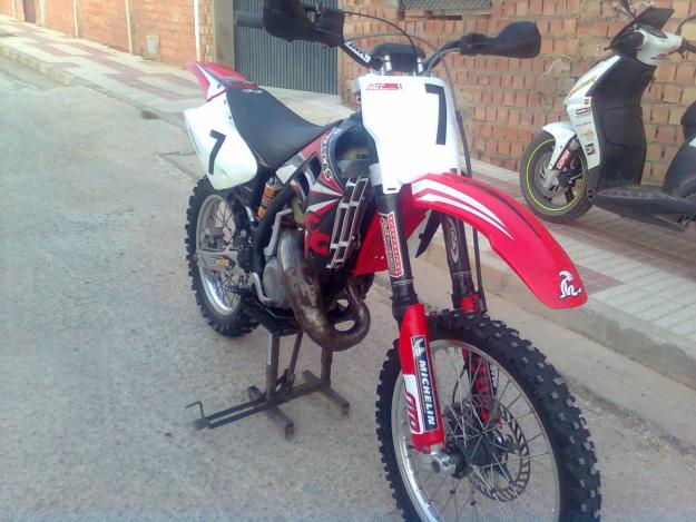 se vende GAS GAS  125  EC 2006