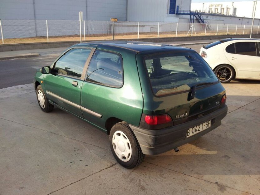 Renault - clio 1. 2 perfecto estado!