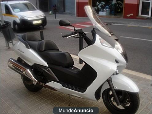 Honda SilverWing 400