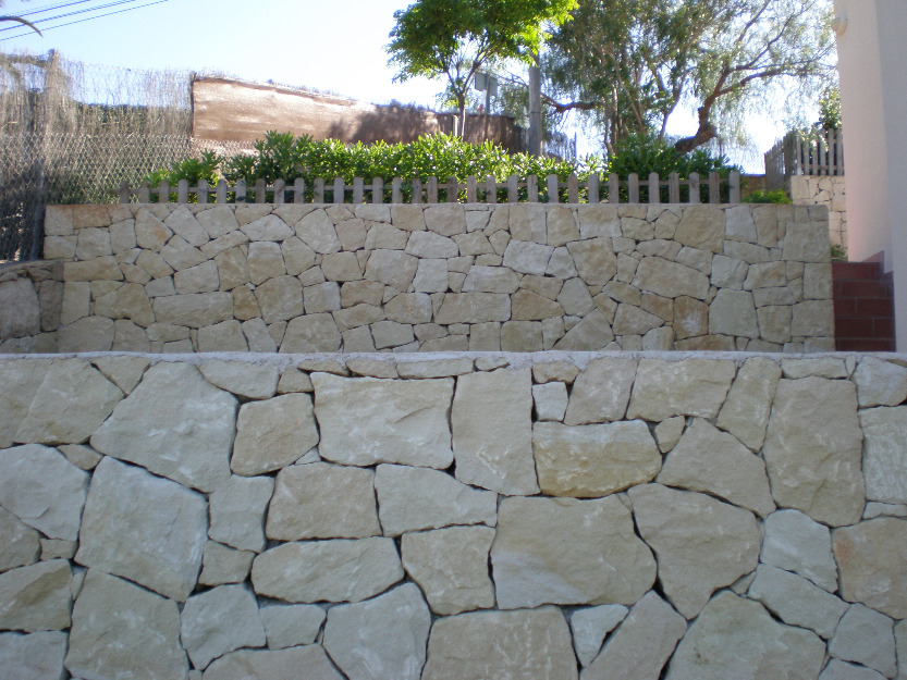 ArteNat--Muros de piedra natural-- Guillermo Riera (Dénia -- Vall de laguar)
