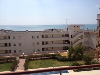 Apartamento con 2 dormitorios se vende en Benalmadena Costa, Costa del Sol