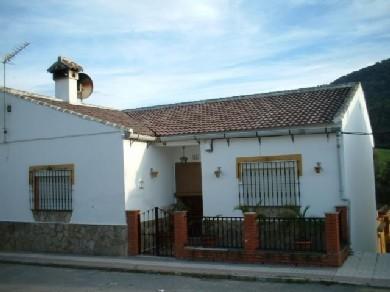 Chalet con 5 dormitorios se vende en Colmenar, Axarquia