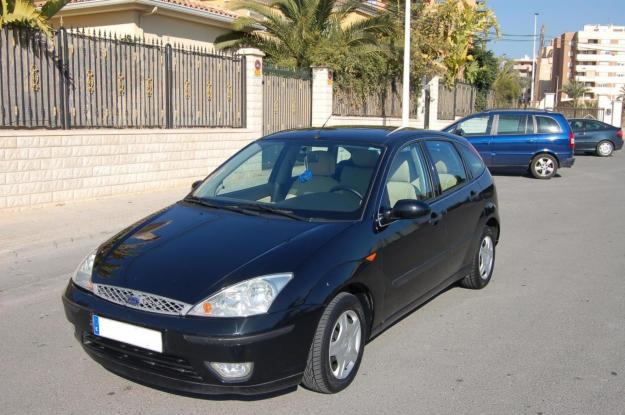 Se vende ford  focus  tddi - año 2002 - precio 5000€ - IMPECABLE