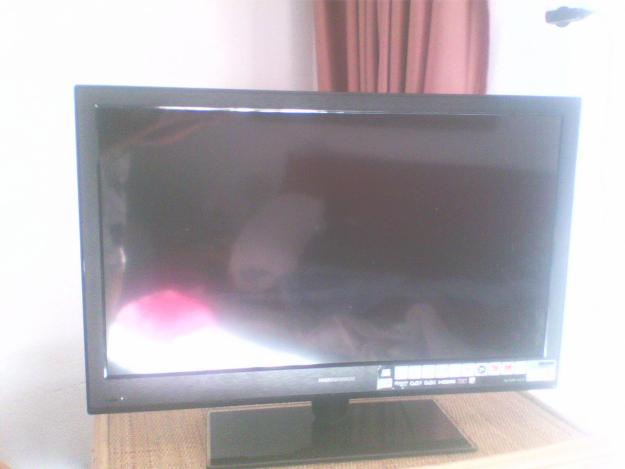 Televisión Hannspree con HD y pantalla LED.