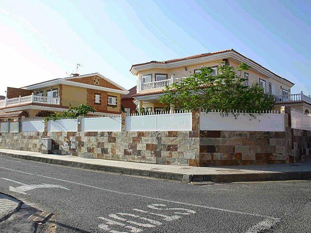 2b  , 3ba   in Sonnenland,  Canary Islands   - 450000  EUR