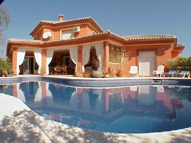 Chalet en Nucia (la)