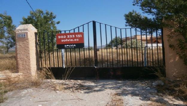 Chalet en Villar del Arzobispo