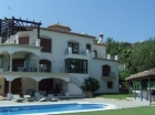 Chalet con 6 dormitorios se vende en Benahavis, Costa del Sol - mejor precio | unprecio.es