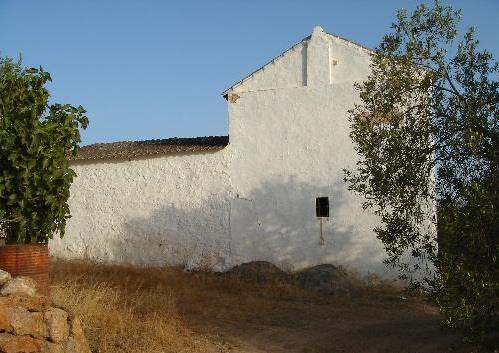 Finca rústica de 59854 metros con olivos y cortijo para reformar