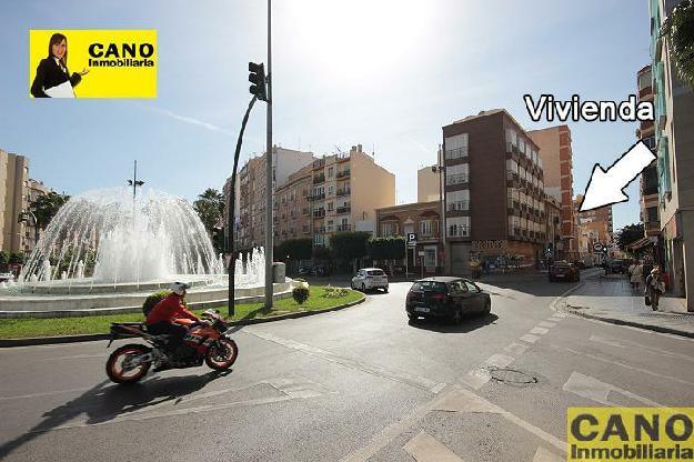 Piso 4 dormitorios, 2 baños, 0 garajes, Buen estado, en Almería, Almería