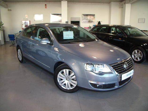 VOLKSWAGEN PASSAT  2.0TDI CR HIGHLINE DSG