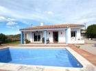 Chalet con 2 dormitorios se vende en Estepona, Costa del Sol - mejor precio | unprecio.es