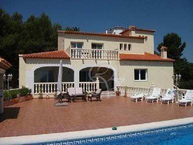 Chalet con 4 dormitorios se vende en Denia, Costa Blanca