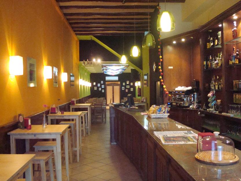 Conocida pizzeria en traspaso