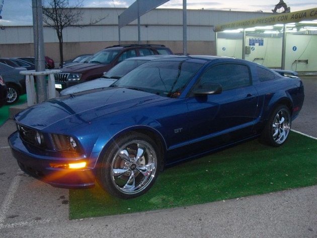 FORD MUSTANG IMPRESIONANTE NUEVECITO