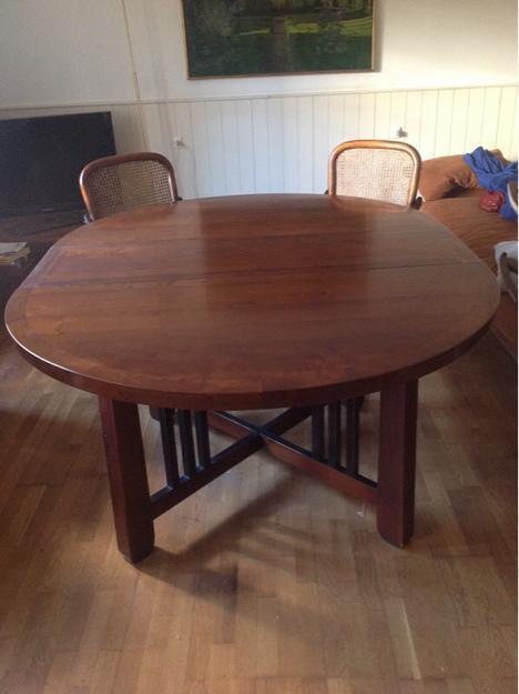 mesa redonda madera maciza. extensible