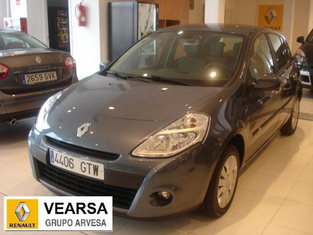 RENAULT Clio 1.2 Expression