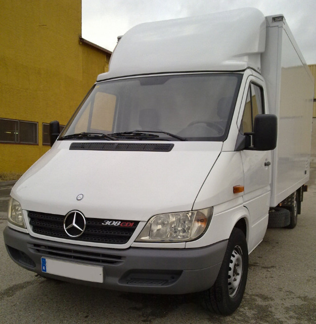 Furgoneta Mercedes Benz Sprinter - 311 CDI en perfecto estado