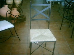 arreglo de sillas de rejilla ,enea.anea ,cuerda