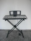 Vendo teclado YAHAMA PSR E323 con soporte y pedal de sostenido (180 €) - mejor precio | unprecio.es