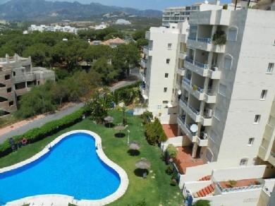 Apartamento con 2 dormitorios se vende en Marbella, Costa del Sol